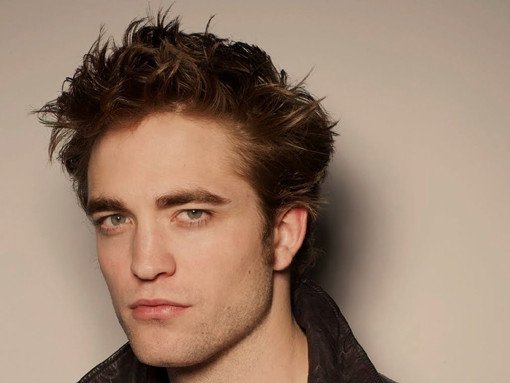 10 Haircuts Hot Women Love robert roll out of bed look