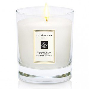 Gifts for her: candle