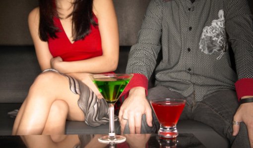 How To Tell If She's Into You no refills
