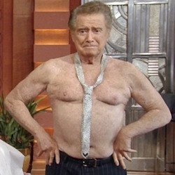 Michael Strahan : Regis shirtless