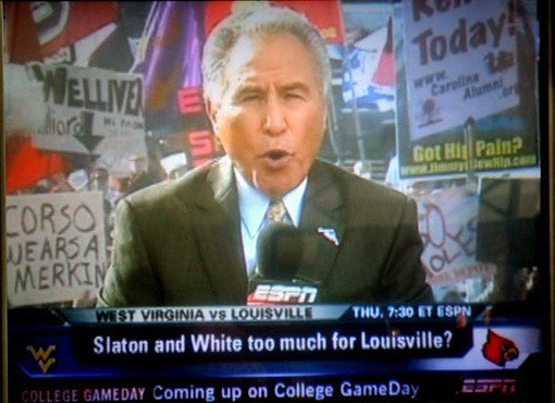 Sports signs Lee Corso