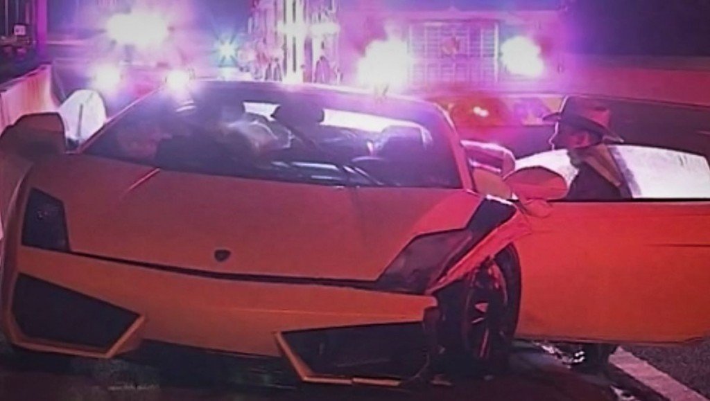 Dude Turns Rented Lamborghini Into Amazing Ball Of Flames [Video] 