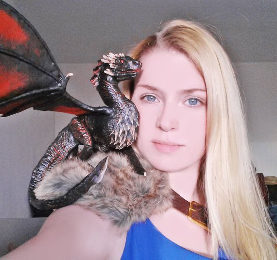 shoulder dragon