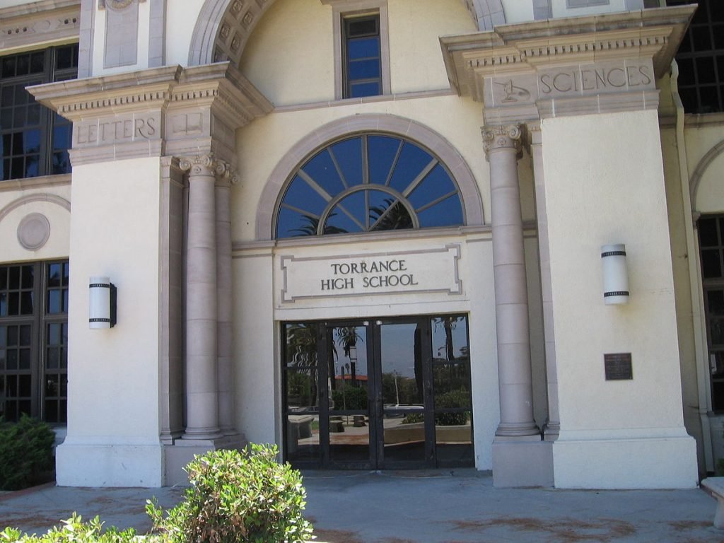 1200px-TorranceHighSchool_Doors