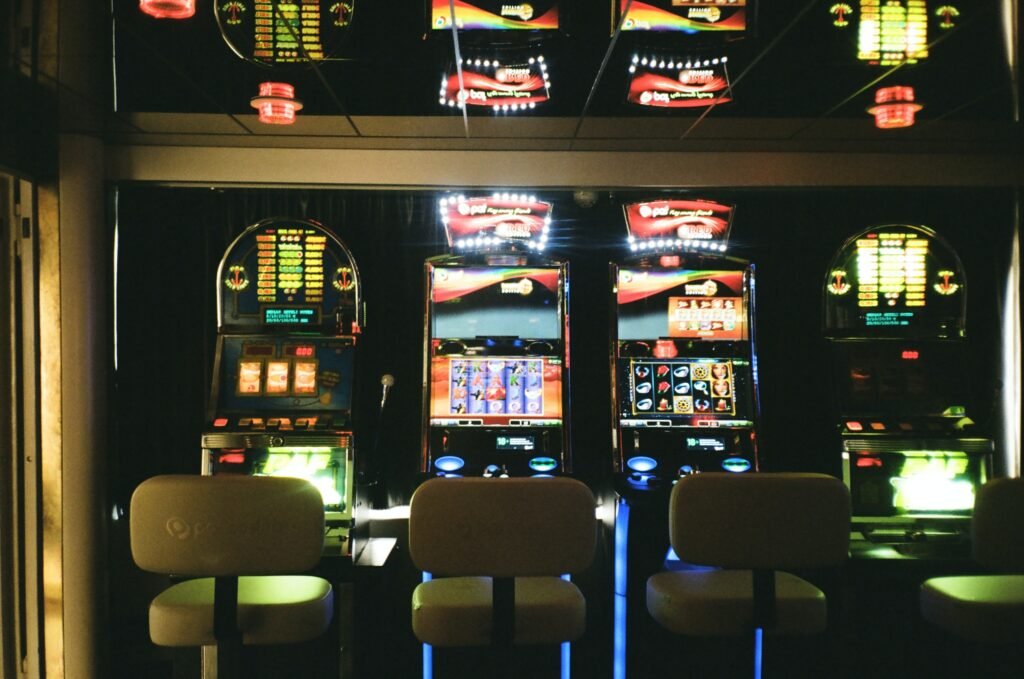 Online Casino Dealer Training Slot Machine